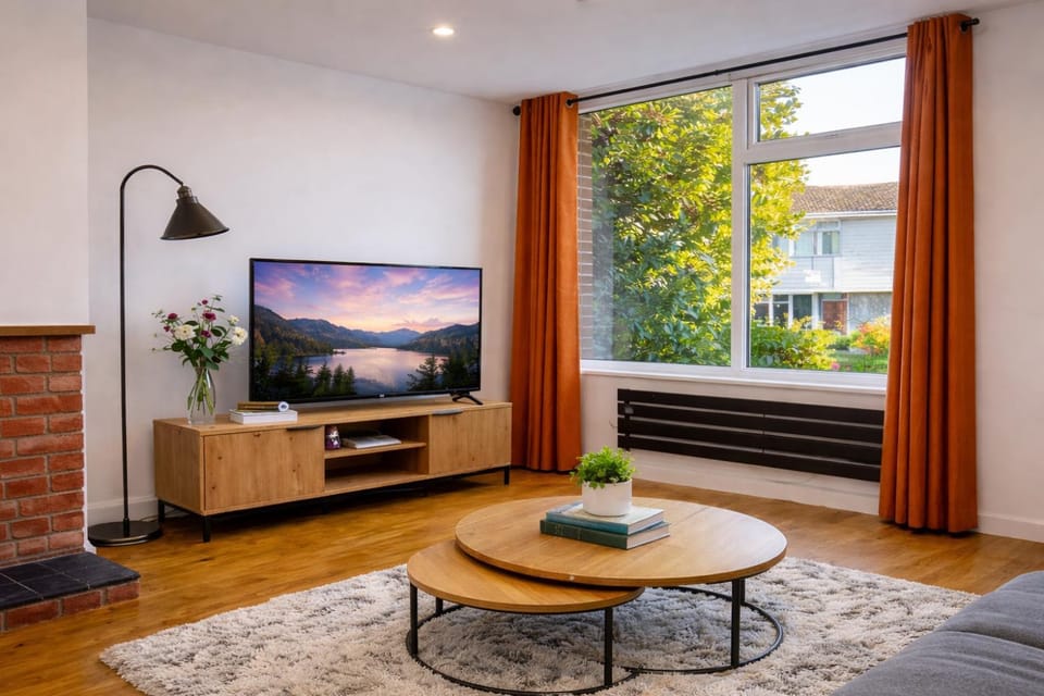 HollyTree - Family and Business Stay with parking House in Cambridge