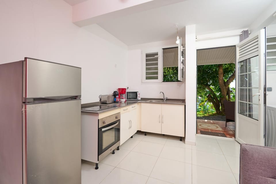Suite avec spa vue et jardin Apartment in Martinique