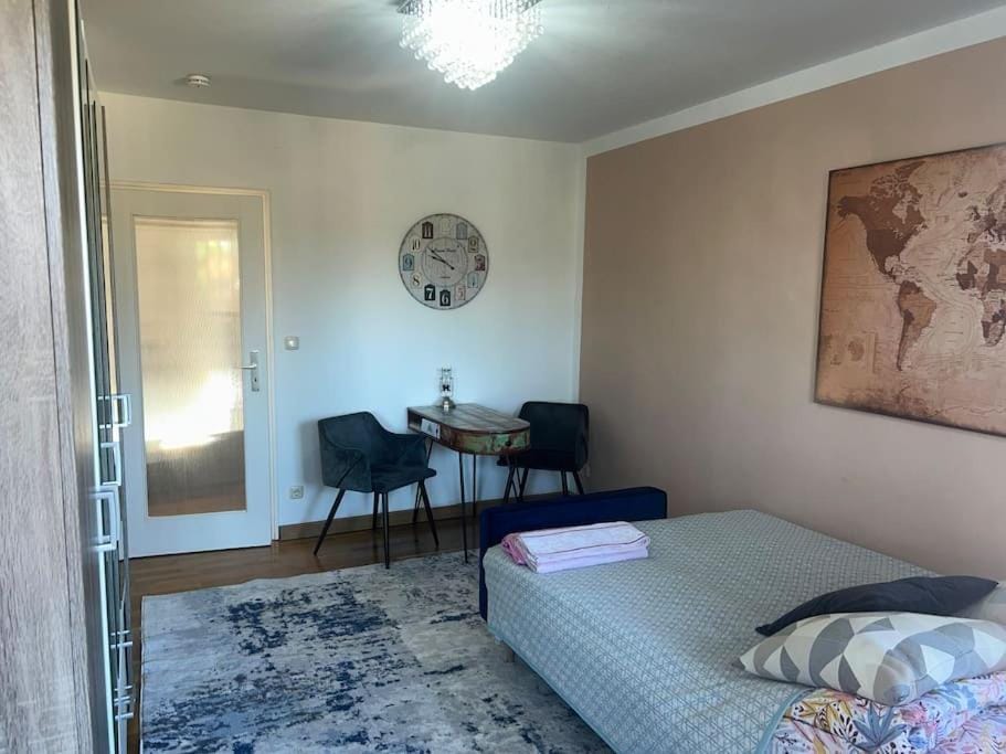 Beautiful 2-bedroom apartment in Munich center Apartment in Munich