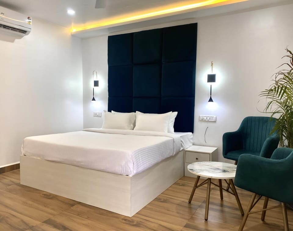 Bed, Bedroom, air conditioner