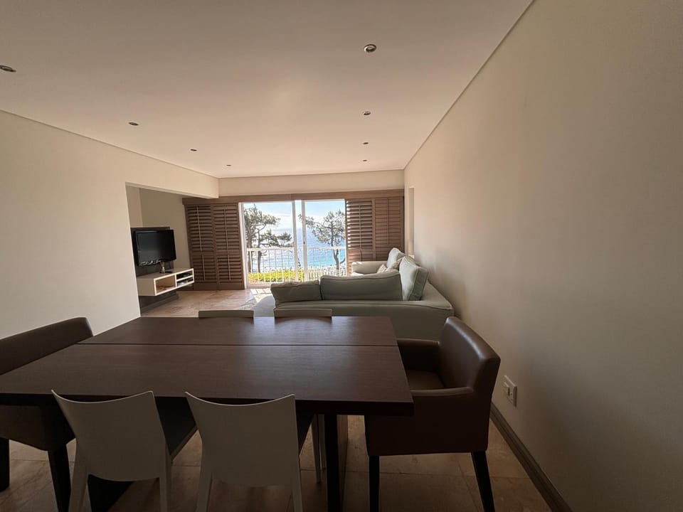 BGS Luxury Two Bedroom Accommodation -Camps Bay-Cape Town Apartment in Camps Bay