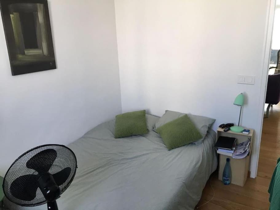 Appartement vue mer Pointe Rouge Apartment in Marseille