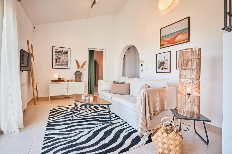 Cozy house in Coveta Fumá - by Welcomely Chalet in Alacantí