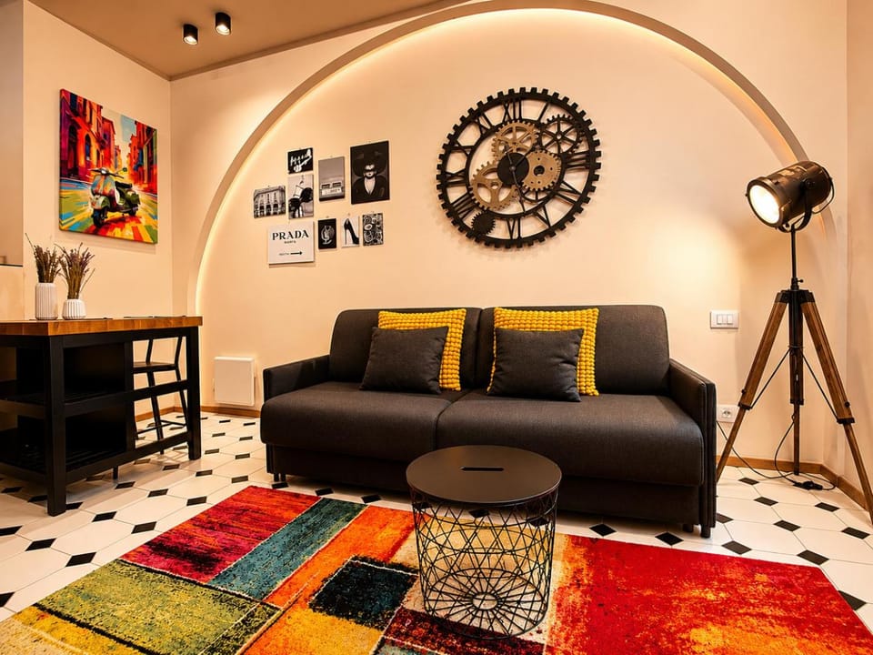 Living room, Decorative detail, Seating area