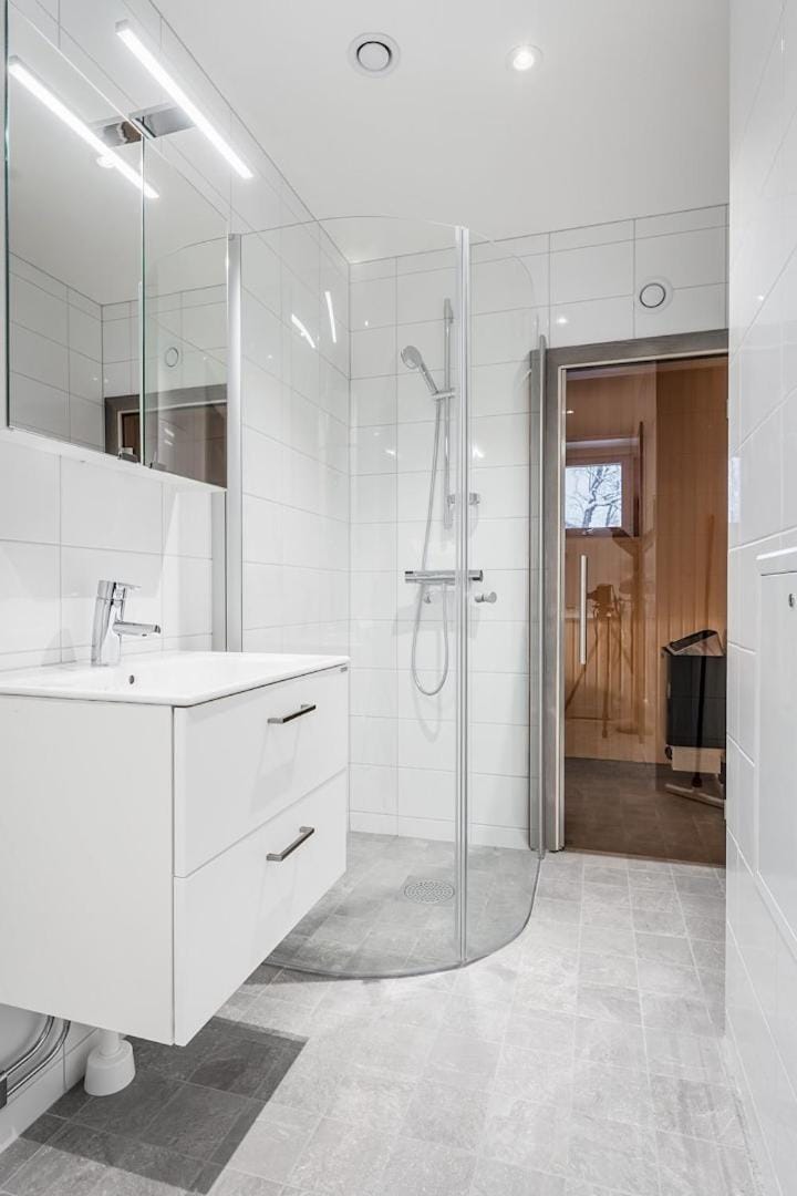 Shower, Sauna, Bathroom