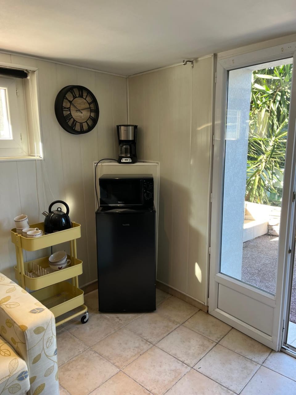 Chambre avec terrasse Vacation rental in Fréjus