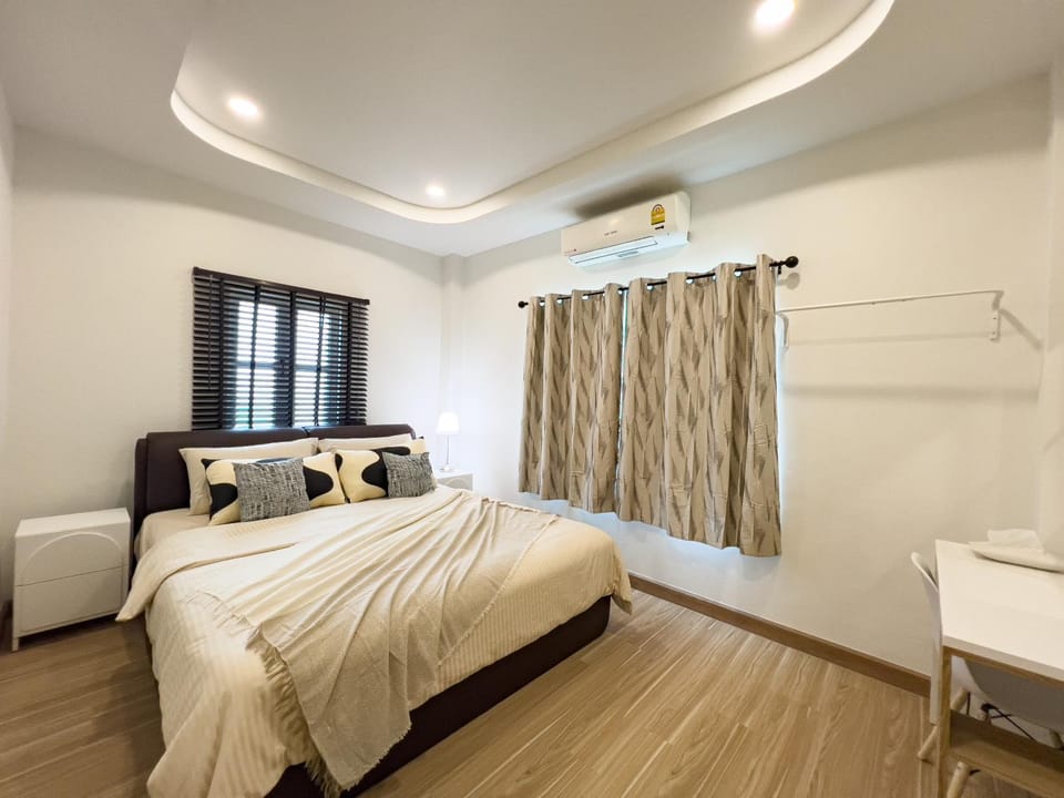 4BR Patong Pool Villa, Sleeps 8 Villa in Patong