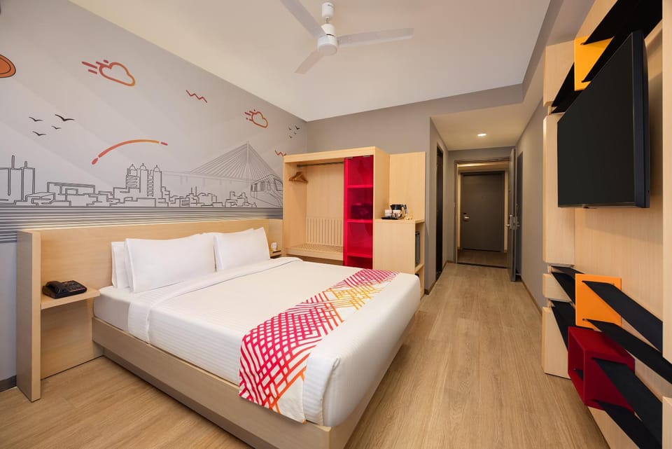 Bed, TV and multimedia, Photo of the whole room, Bedroom, wardrobe