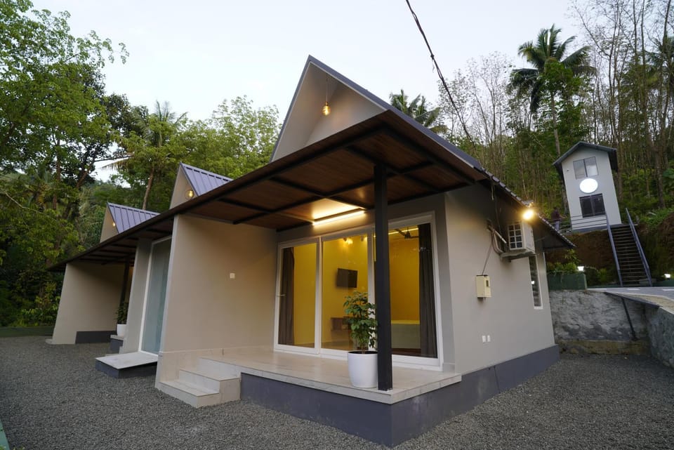 Property building, Day