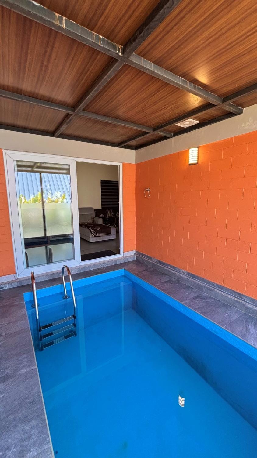 Pool view, Swimming pool