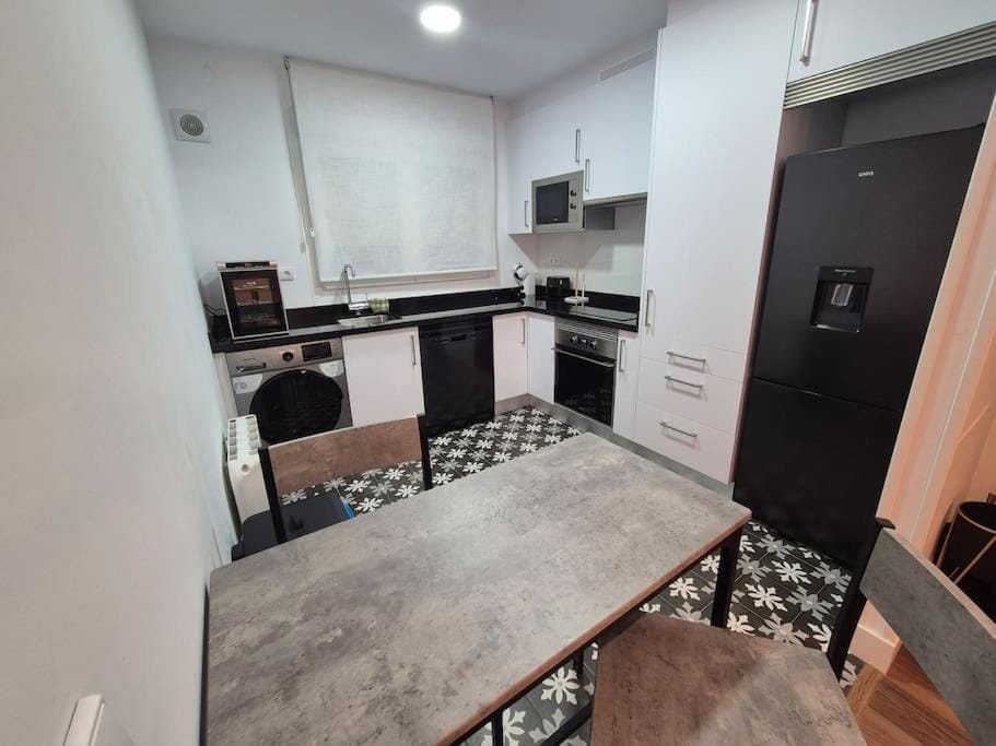 1A136 Apartamento Mar de poniente by R2R Consulting Apartment in Gijón