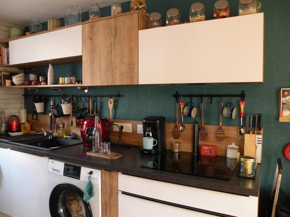 Chambre cooconing salon avec canape convertible Bed and Breakfast in Rouen