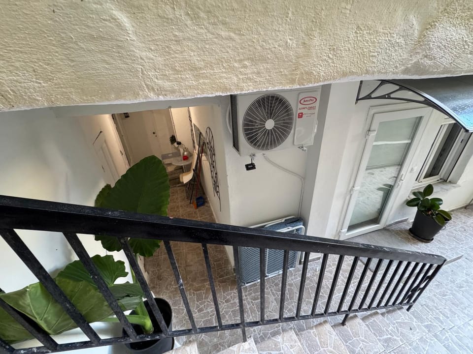 Balcony/Terrace, Balcony/Terrace