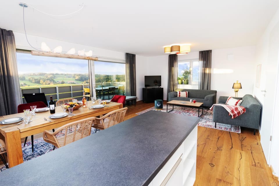 Living room, Dining area