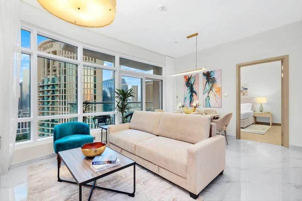 FIRST CLASS 1BR Modern Downtown Oasis Apartment in Dubai