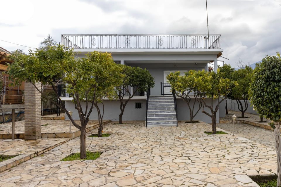 Aggelos Home in Kato Alepohori House in Euboea