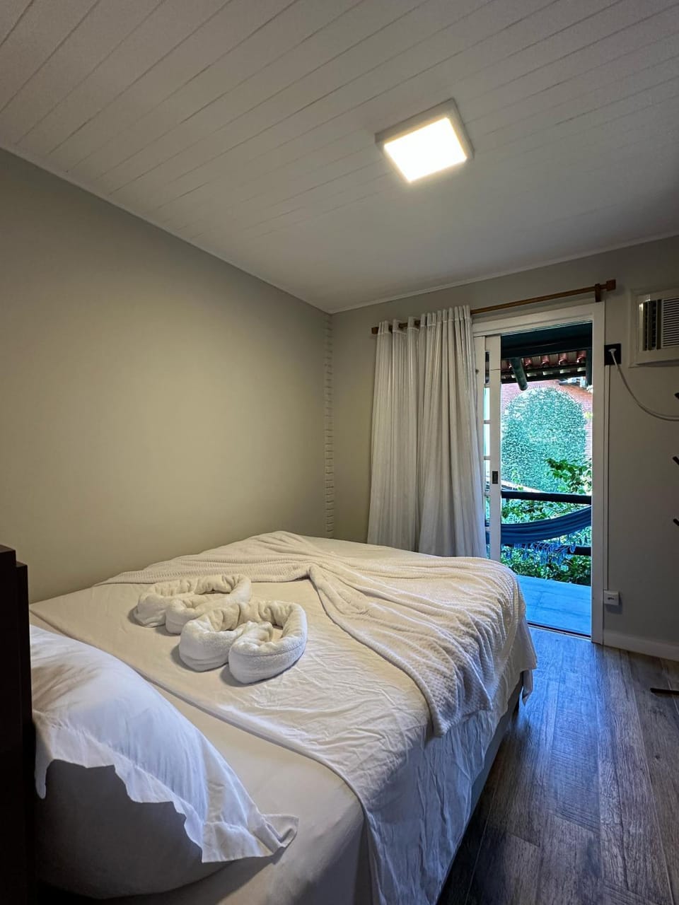 Incrível Chalé no Estaleiro à Beira Mar em Condomínio House in Balneário Camboriú