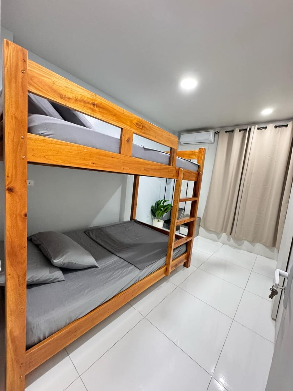 Bed, Bedroom, bunk bed