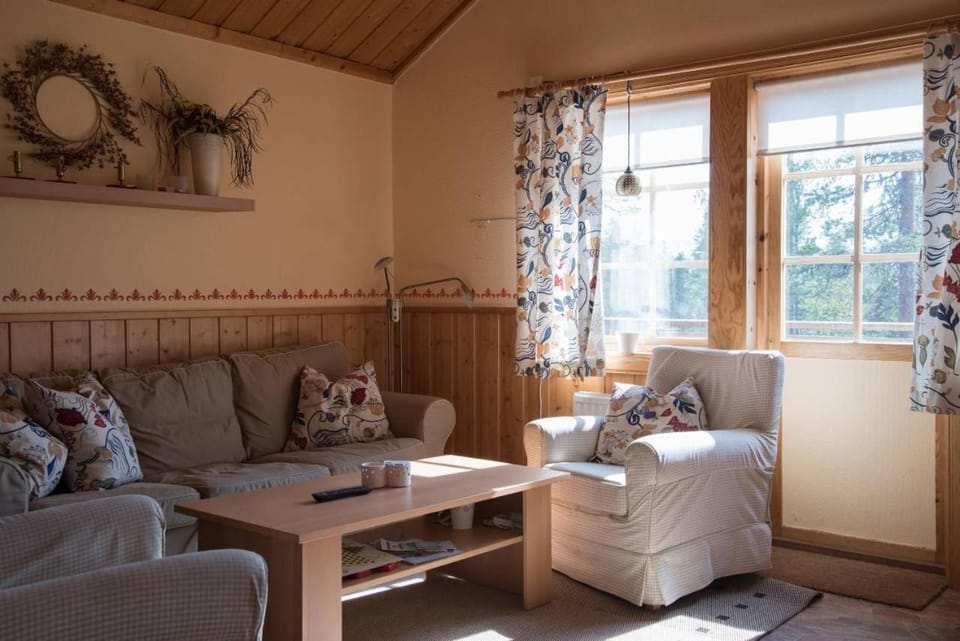 Sauna | Wi-Fi | EV Dock | Pets OK House in Sweden