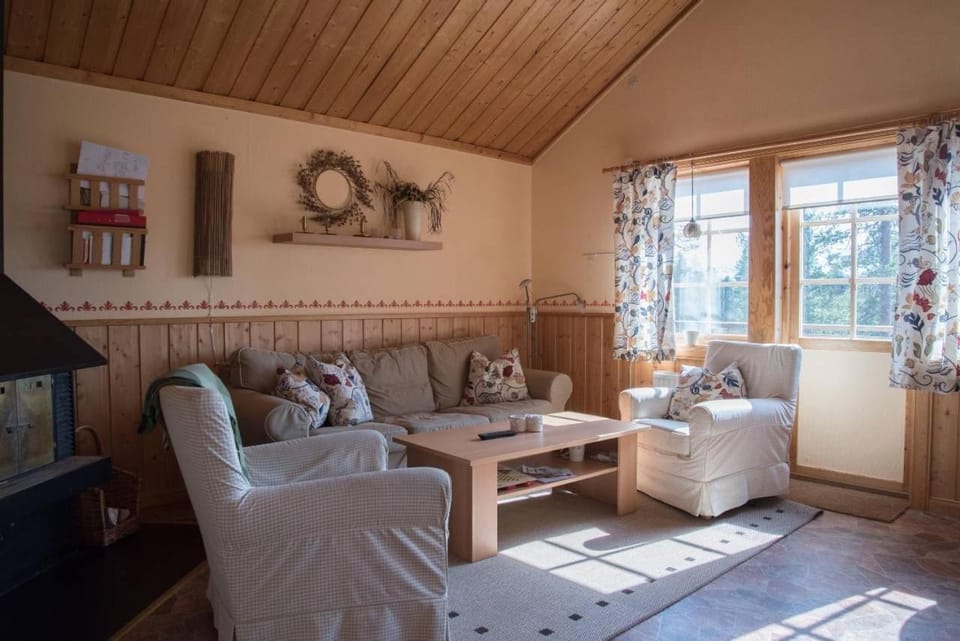 Sauna | Wi-Fi | EV Dock | Pets OK House in Sweden