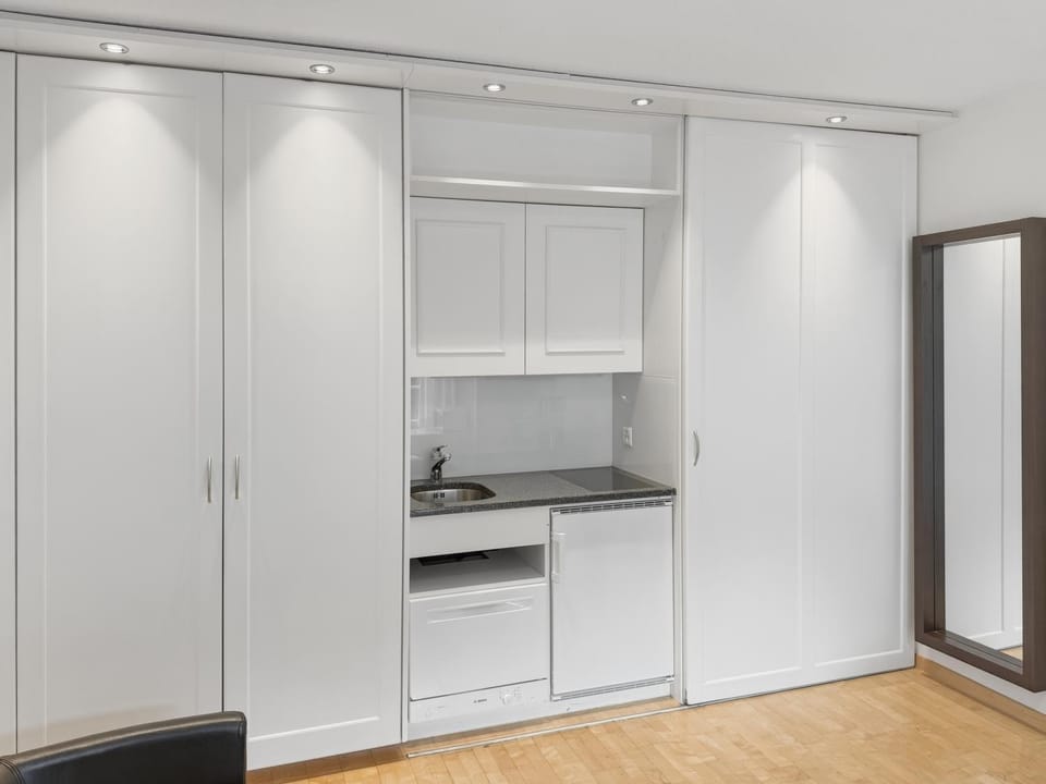 Kitchen or kitchenette, stove, kitchen