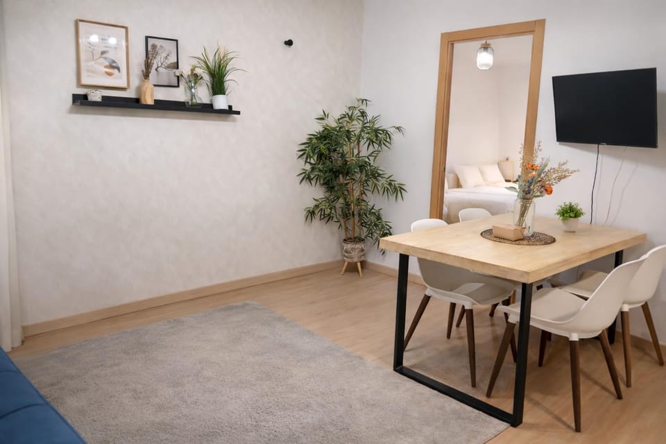 TV and multimedia, Dining area