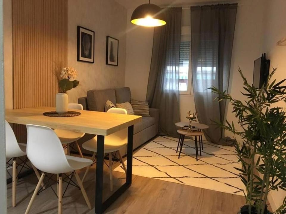 Living room, Seating area, Dining area