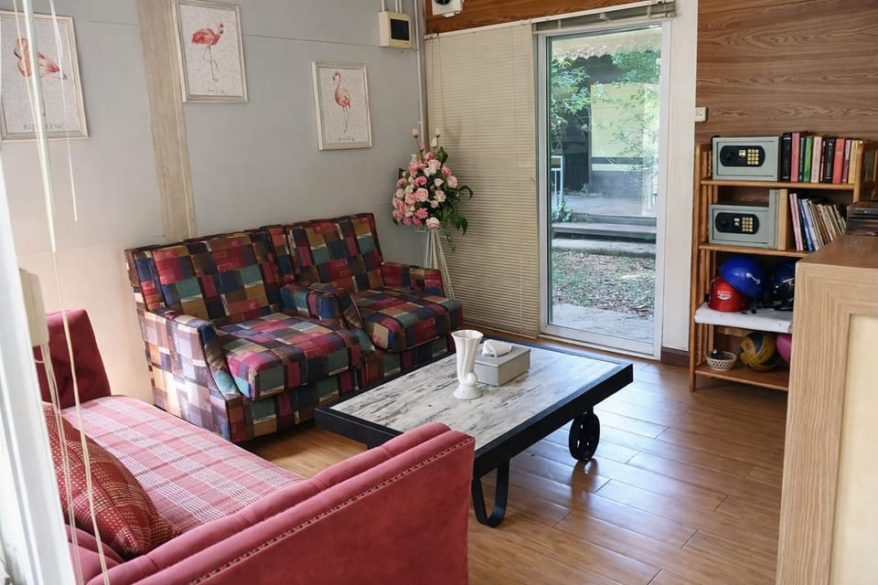Living room, Lobby or reception, Seating area