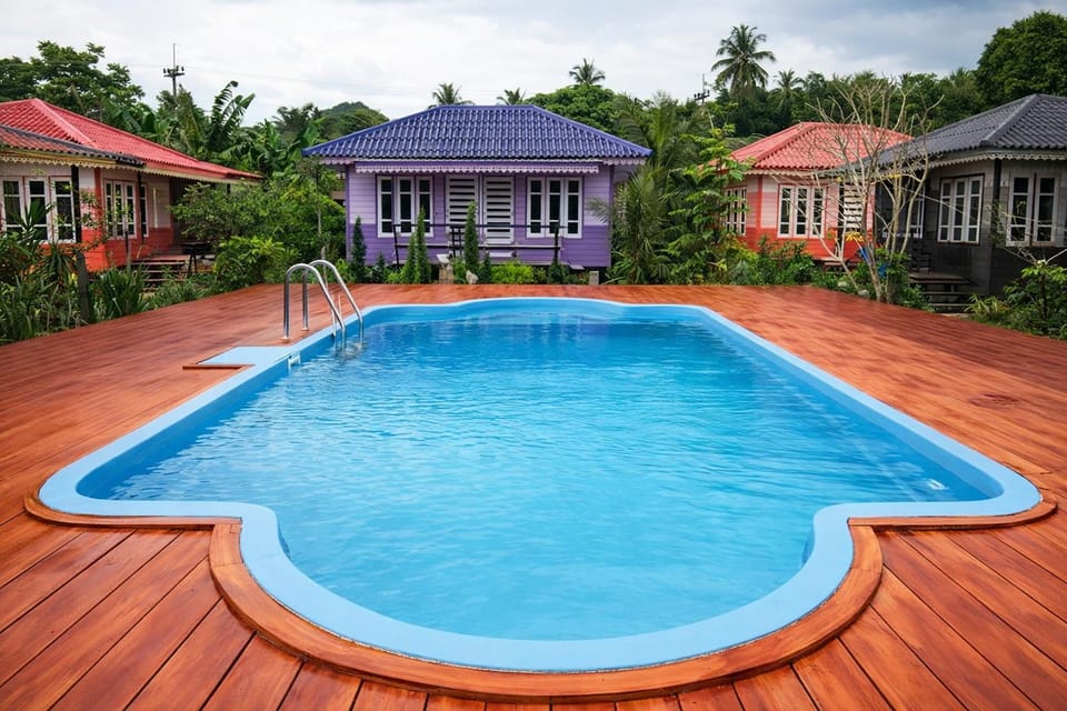 Property building, Swimming pool