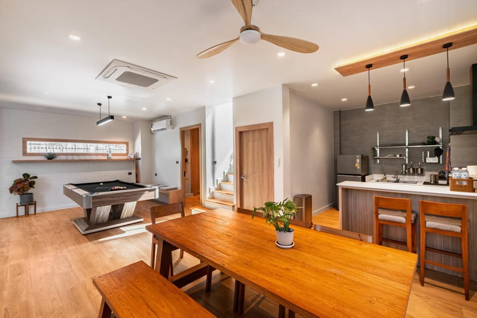Sense Pool Villa HuaHin - 4BR&BBQ, 5 Min Walk to the Beach Villa in Nong Kae