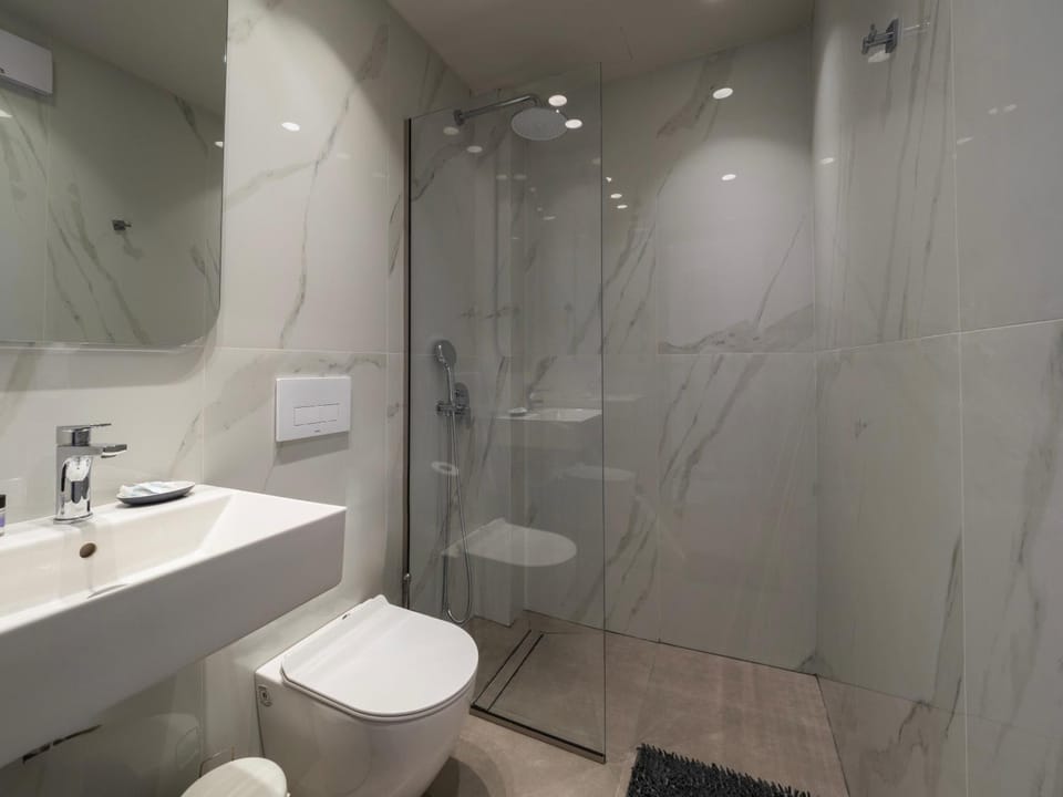 Shower, Toilet, Bathroom