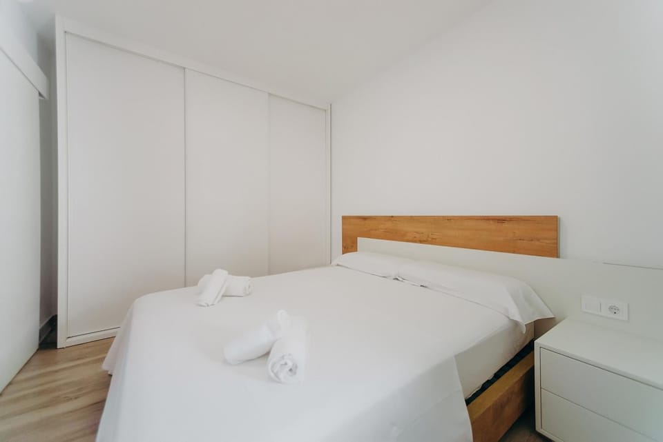 Bed, Bedroom, wardrobe