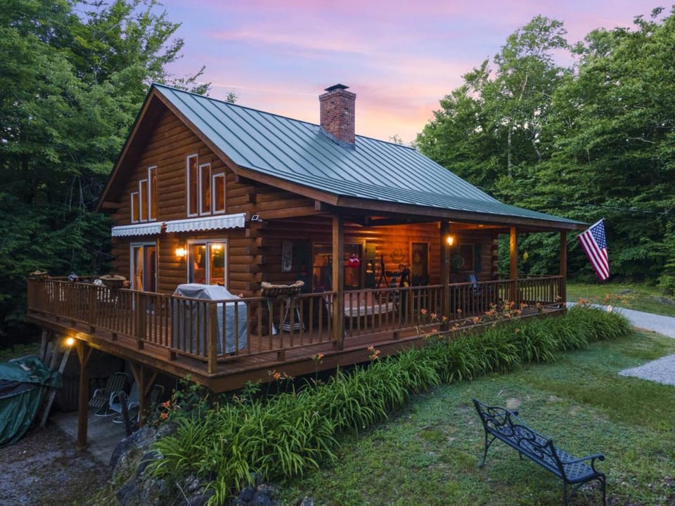 Property building, Natural landscape, BBQ facilities, Garden