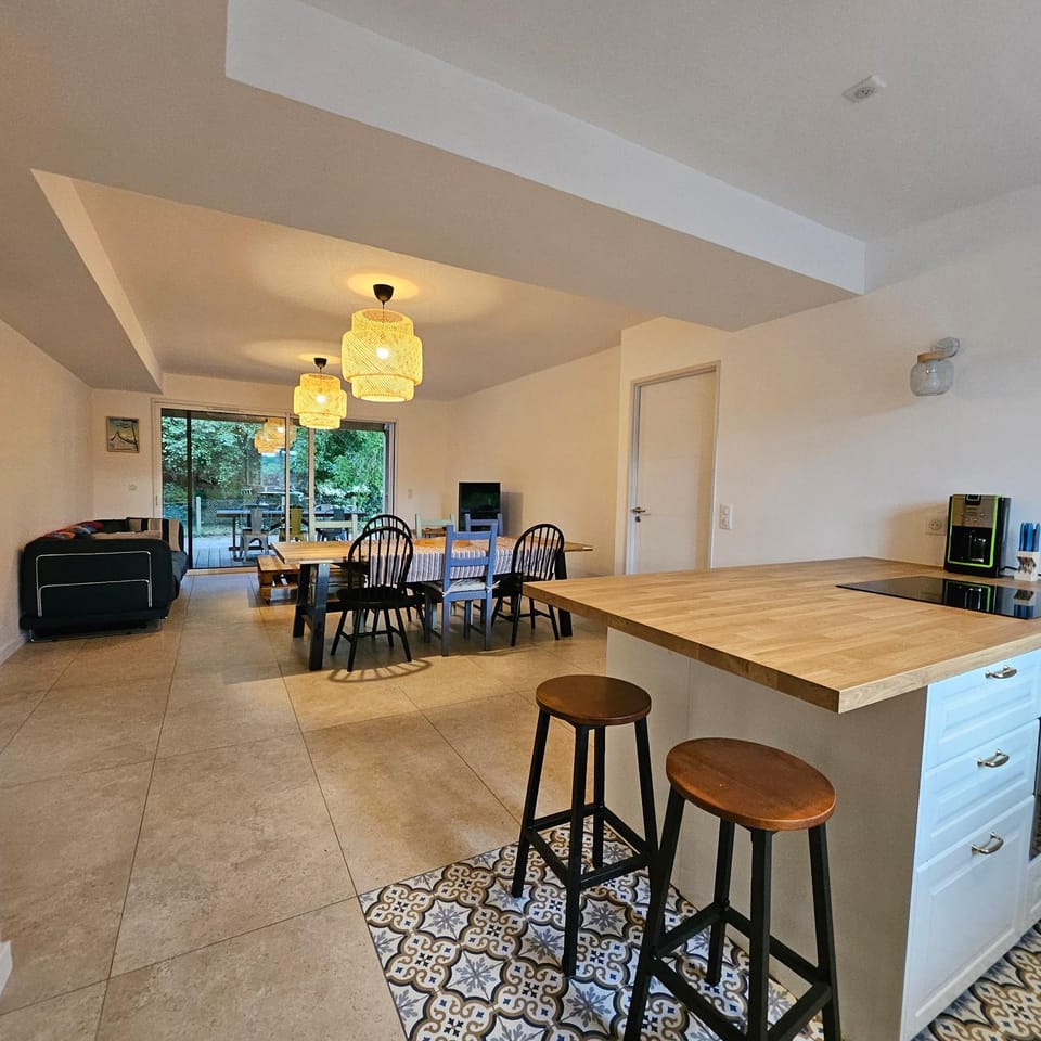 Night, Living room, Seating area, stove, kitchen