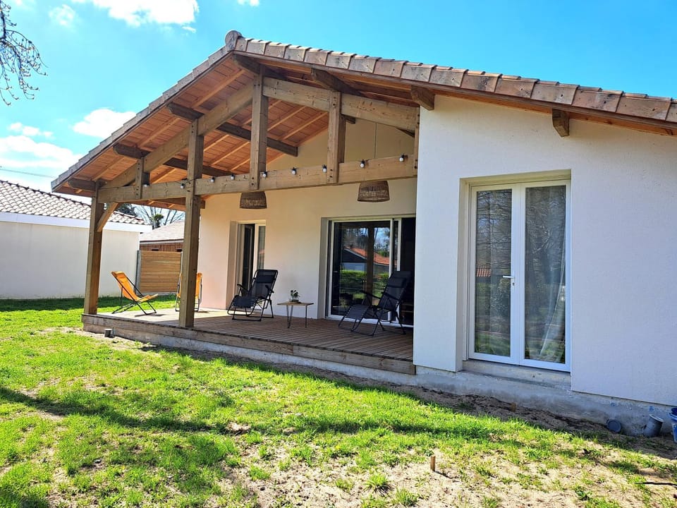 Property building, Patio