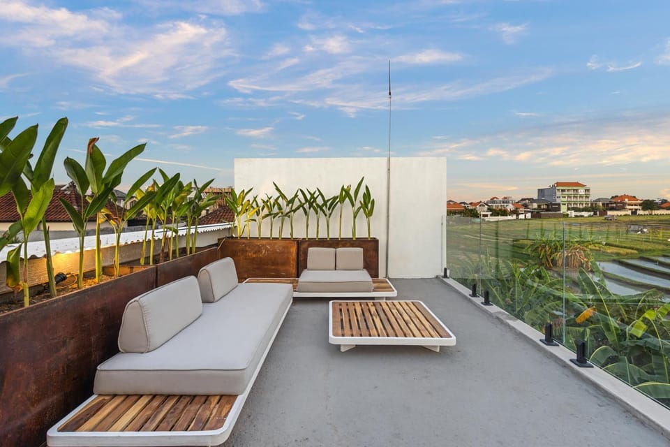 Day, View (from property/room), Balcony/Terrace, Seating area, Evening entertainment