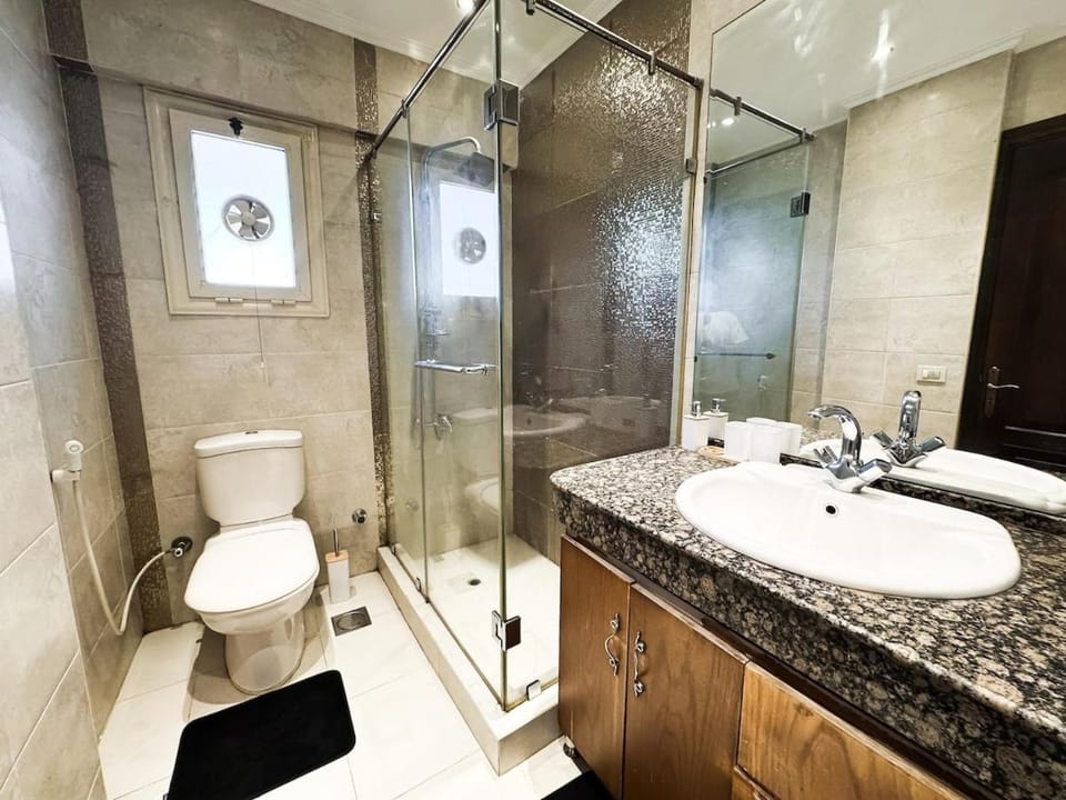 Spacious Modern 2BR Apartment in Maadi Apartment in Cairo Governorate