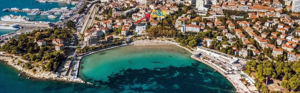 Beach, Location