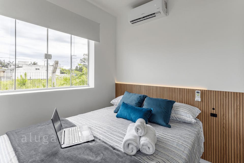 Functional Container: 3min from Beach, Comfort House in Florianopolis