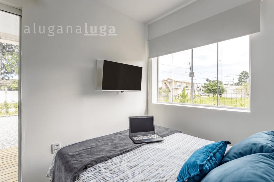 Functional Container: 3min from Beach, Comfort House in Florianopolis
