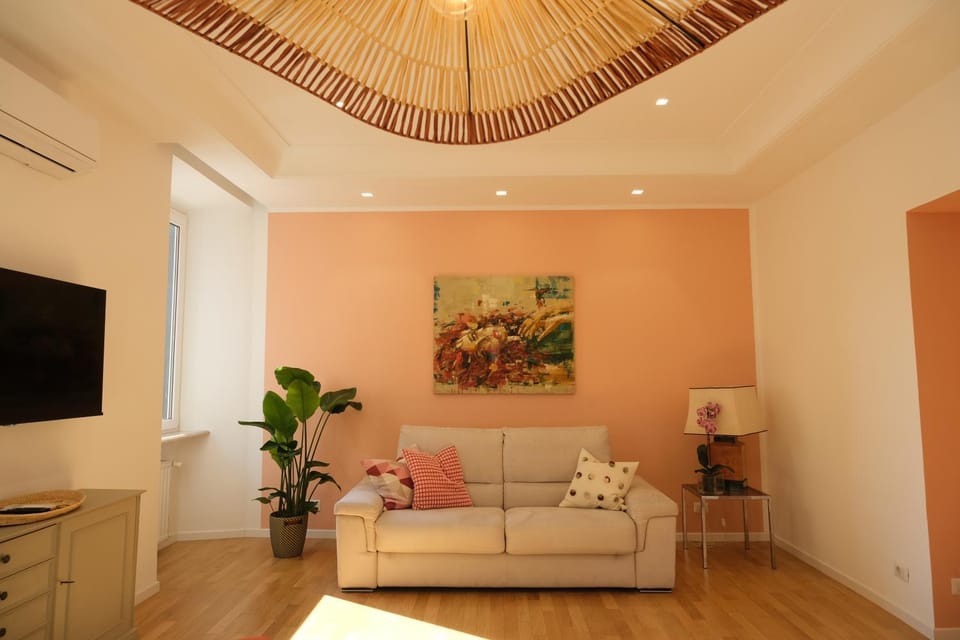 TV and multimedia, Living room, Seating area, City view, internet, air conditioner