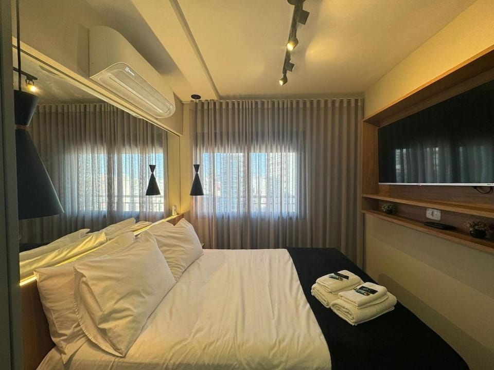MY1806 | Lindo e aconchegante Shopping Frei Caneca Apartment in Sao Paulo City