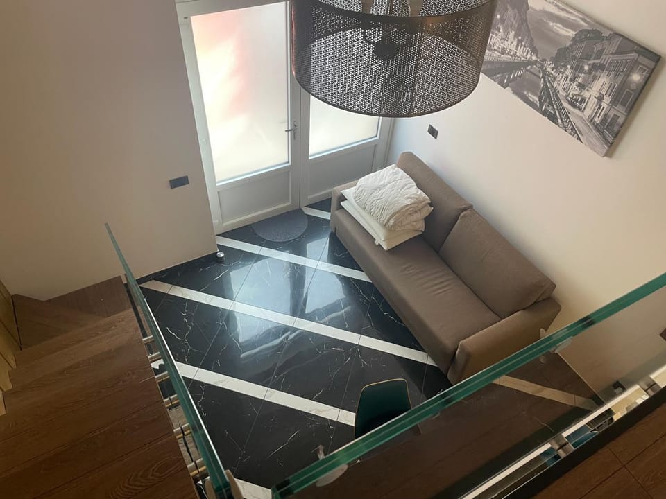 La Cadrega Rossa Apartment in Milan