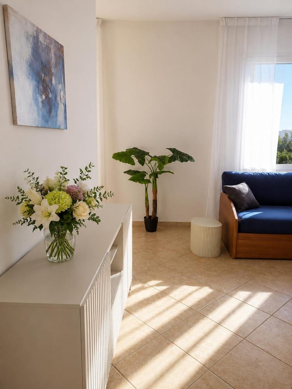 Communal lounge/ TV room