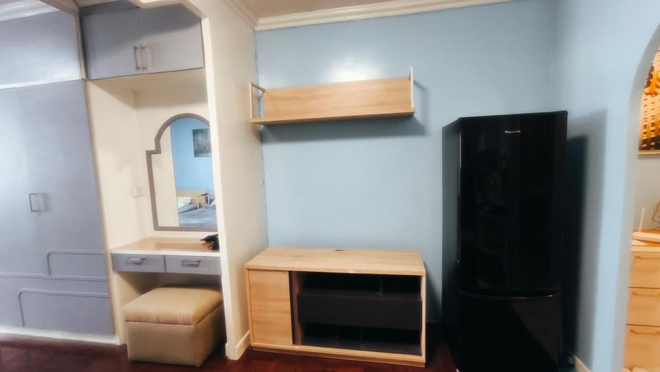 Silom room 40 sqm with 2 Queen beds for 4 persons Apartment in Bangkok