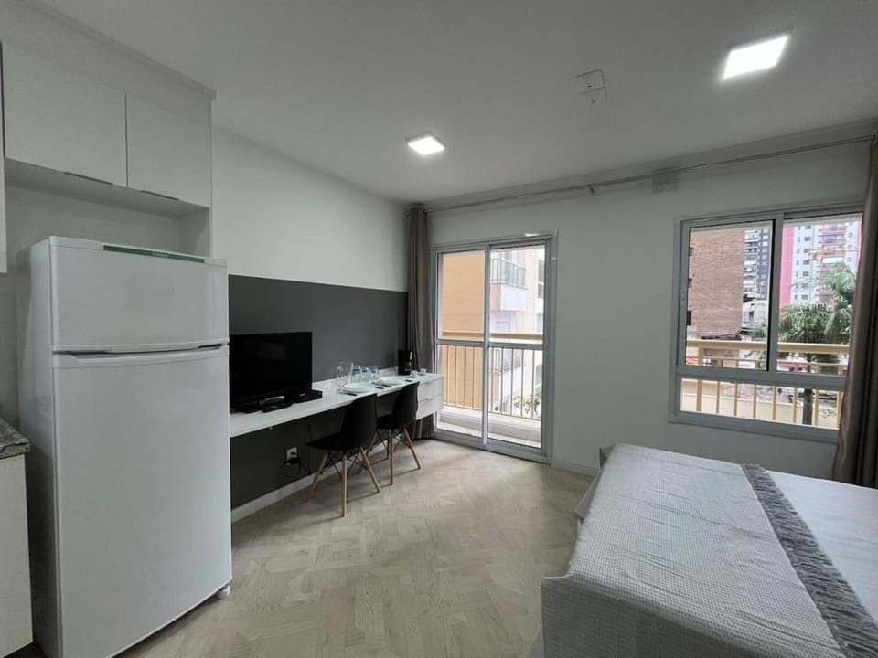 P209 - Sua casa em Pinheiros | Metrô Oscar Freire Apartment in Sao Paulo City