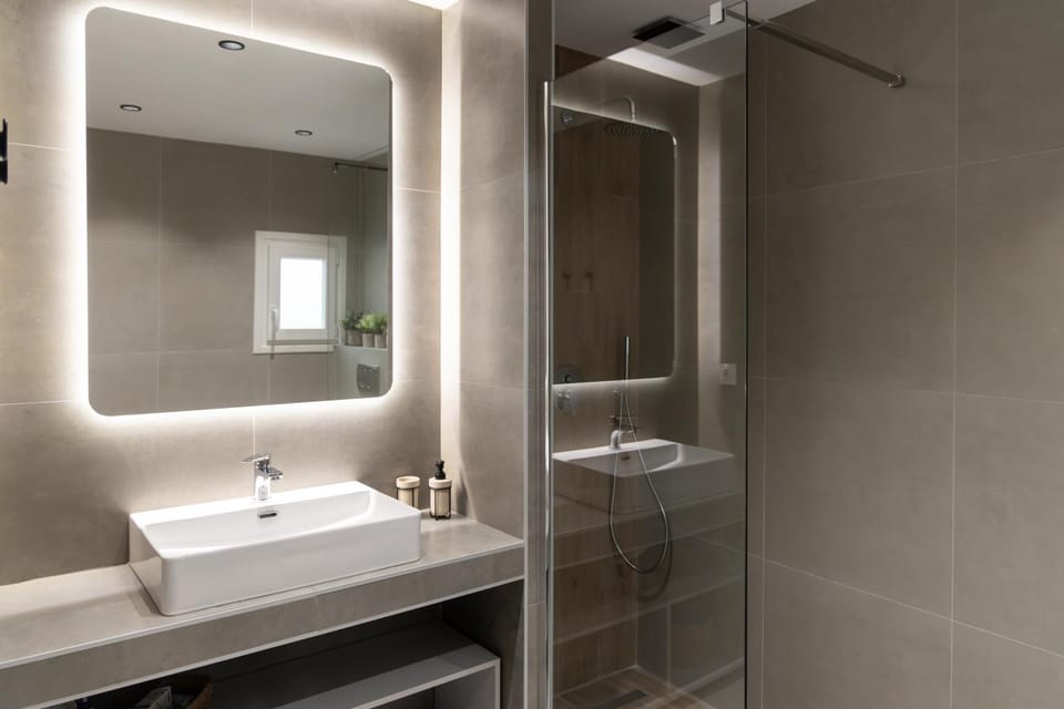 Shower, Bathroom