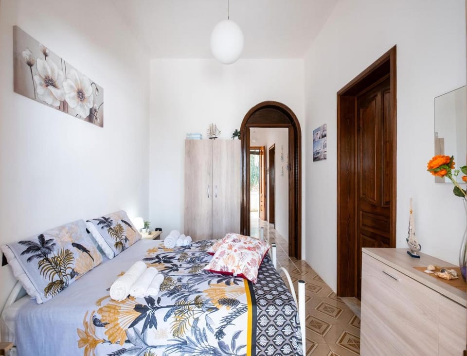 Sunrise Apartment in Villa With Private Parking and Air Conditioning House in Torre Lapillo