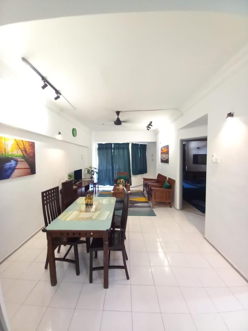 Living room, Dining area