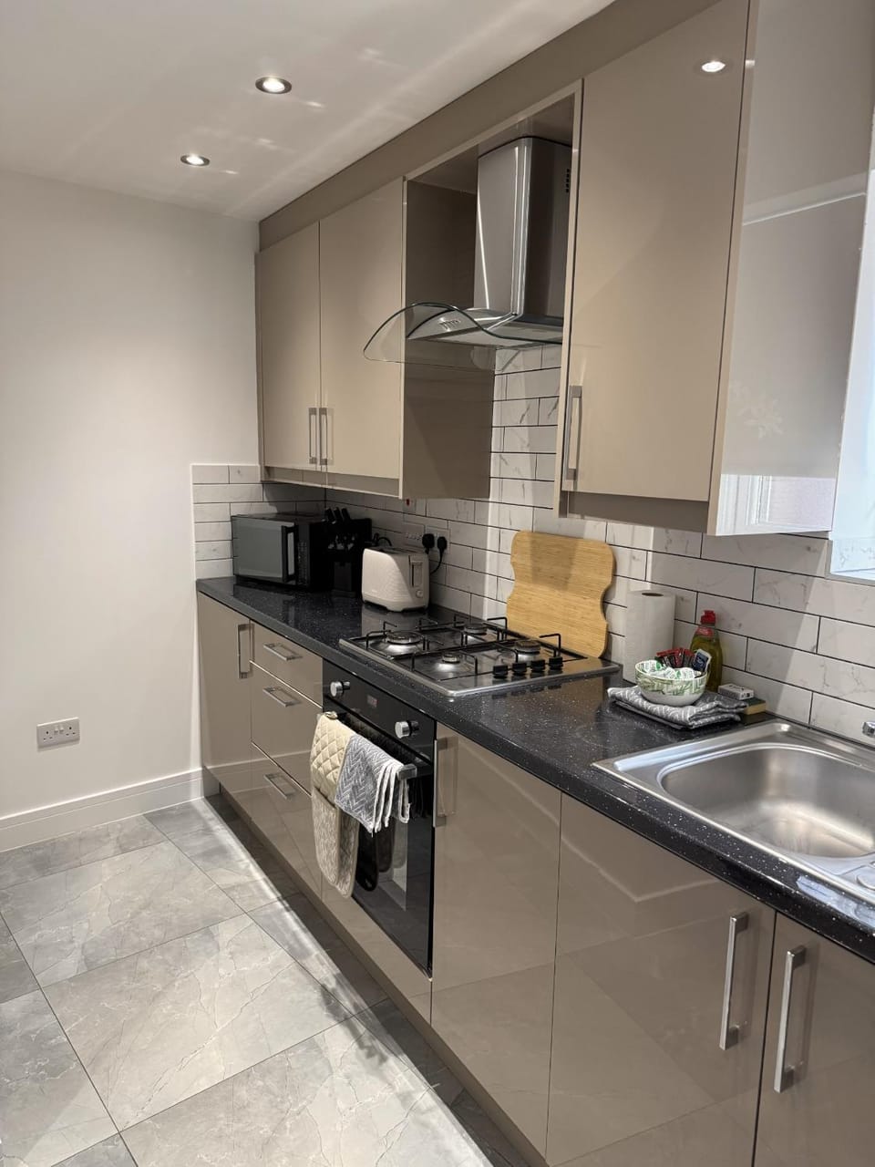 Kitchen or kitchenette